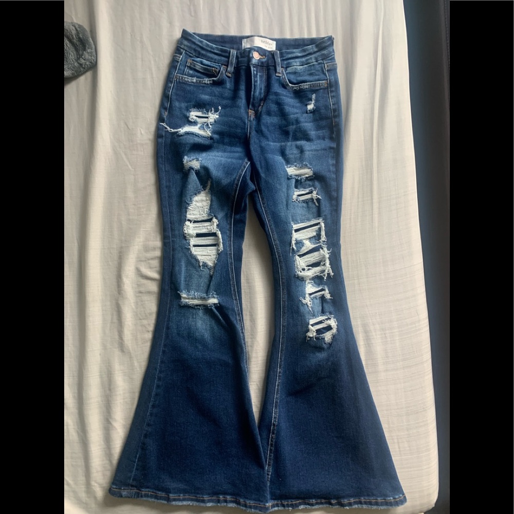 Hudson Mid-Rise Super Flare Jean
